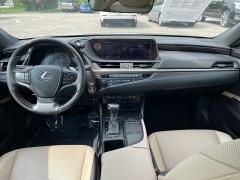 Used 2019 Lexus ES ES 350 FWD at The Car Coach near Frankfort, KY