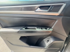 Used 2018 Volkswagen Atlas 3.6L V6 SE w/Technology FWD at EZ Car Connection near Frankfort, KY