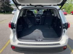 Used 2019 Toyota Highlander 4d SUV AWD XLE at The Car Coach near Frankfort, KY