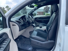 Used 2018 Dodge Grand Caravan 4d Wagon SXT at EZ Car Connection near Frankfort, KY