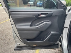 Used 2021 Toyota Highlander XLE AWD at EZ Car Connection near Frankfort, KY