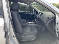 Used 2017 Nissan Pathfinder 4d SUV 4WD S at The Car Coach near Frankfort, KY