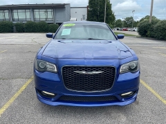 Used 2019 Chrysler 300 4d Sedan RWD S V8 at EZ Car Connection near Frankfort, KY