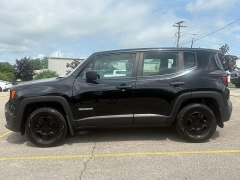 Used 2018 Jeep Renegade 4d SUV 4WD Sport at EZ Car Connection near Frankfort, KY