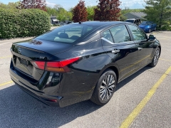 Used 2023 Nissan Altima 2.5 SV Sedan at The Car Coach near Frankfort, KY