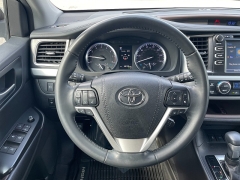 Used 2019 Toyota Highlander 4d SUV AWD XLE at The Car Coach near Frankfort, KY