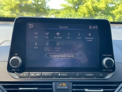 Used 2021 Nissan Altima 2.5 SR Sedan at The Car Coach near Frankfort, KY