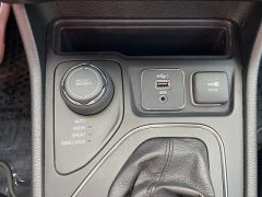 Used 2020 Jeep Cherokee 4d SUV 4WD Latitude 2.4L at The Car Coach near Frankfort, KY