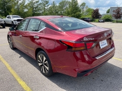 Used 2022 Nissan Altima 2.5 SL AWD Sedan at EZ Car Connection near Frankfort, KY