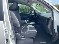 Used 2014 Nissan Titan 4WD Crew Cab SV at EZ Car Connection near Frankfort, KY