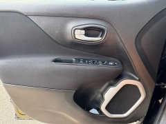 Used 2018 Jeep Renegade 4d SUV 4WD Sport at EZ Car Connection near Frankfort, KY