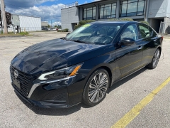Used 2024 Nissan Altima 2.5 SL Sedan at The Car Coach near Frankfort, KY