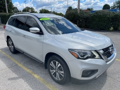 Used 2017 Nissan Pathfinder 4d SUV 4WD S at The Car Coach near Frankfort, KY