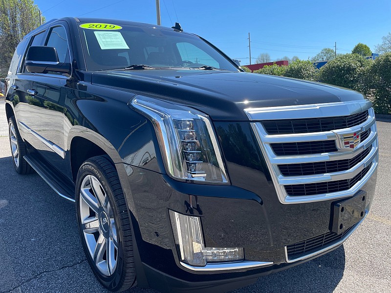 Used 2019  Cadillac Escalade 4d SUV 4WD Luxury at EZ Car Connection near Frankfort, KY