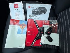 Used 2022 Toyota Highlander XSE AWD at EZ Car Connection near Frankfort, KY