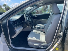 Used 2014 Toyota Camry 4d Sedan LE at The Car Coach near Frankfort, KY