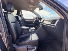 Used 2018 Volkswagen Atlas 3.6L V6 SE w/Technology FWD at EZ Car Connection near Frankfort, KY