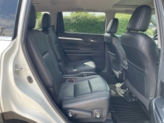 Used 2019 Toyota Highlander 4d SUV AWD XLE at The Car Coach near Frankfort, KY