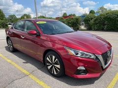 Used 2022 Nissan Altima 2.5 SL AWD Sedan at EZ Car Connection near Frankfort, KY