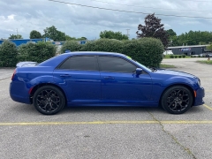 Used 2019 Chrysler 300 4d Sedan RWD S V8 at EZ Car Connection near Frankfort, KY
