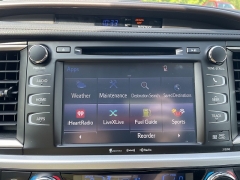 Used 2019 Toyota Highlander 4d SUV AWD XLE at The Car Coach near Frankfort, KY
