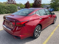 Used 2022 Nissan Altima 2.5 SL AWD Sedan at EZ Car Connection near Frankfort, KY