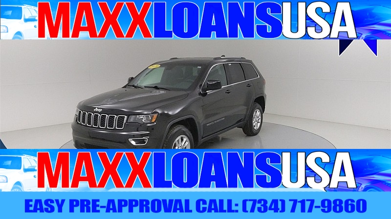 Used 2019  Jeep Grand Cherokee 4d SUV 4WD Laredo E at Maxx Loans near , 