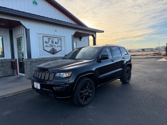 Used 2018  Jeep Grand Cherokee Altitude 4x2 &ast;Ltd Avail&ast; at J & J Autoplex near Garden City&comma; KS