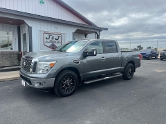 Used 2017  Nissan Titan 4x4 Crew Cab SV at J & J Autoplex near Garden City&comma; KS