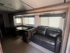 Used 2020  KEYSTONE PASSPORT 3221BH  at J & J Autoplex near Garden City, KS