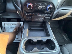 Used 2021  GMC Sierra 1500 4WD Crew Cab 147" Elevation w&sol;3SB at J & J Autoplex near Garden City&comma; KS