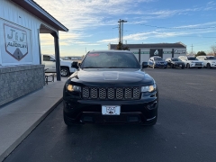 Used 2018  Jeep Grand Cherokee Altitude 4x2 &ast;Ltd Avail&ast; at J & J Autoplex near Garden City&comma; KS