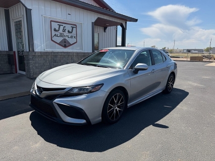 Used 2022 Toyota Camry SE Auto at J & J Autoplex near Garden City, Kansas