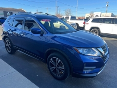 Used 2020  Nissan Rogue FWD SV at J & J Autoplex near Garden City&comma; KS