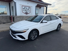 Used 2024  Hyundai Elantra SEL IVT at J & J Autoplex near Garden City&comma; KS