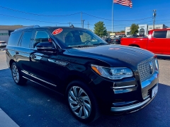 Used 2022 Lincoln Navigator Reserve 4x4 at J & J Autoplex near Garden City, KS