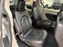 Used 2023  Chrysler Pacifica Touring L FWD at J & J Autoplex near Garden City&comma; KS