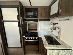 Used 2020  KEYSTONE PASSPORT 3221BH  at J & J Autoplex near Garden City, KS