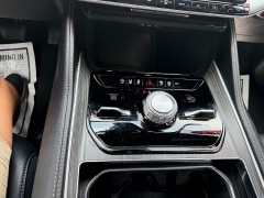Used 2024  Jeep Wagoneer Series III 4x4 at J & J Autoplex near Garden City&comma; KS