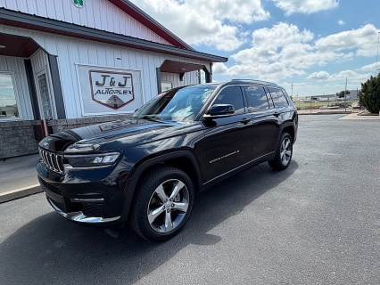 Used 2021 Jeep Grand Cherokee L Limited 4x4 at J & J Autoplex near Garden City, Kansas