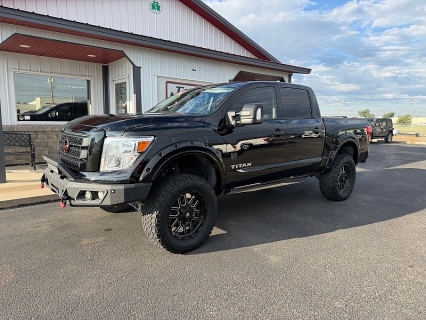 Used 2022 Nissan Titan 4x4 Crew Cab SV at J & J Autoplex near Garden City, Kansas