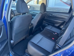 Used 2020  Nissan Rogue FWD SV at J & J Autoplex near Garden City&comma; KS