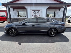 Used 2025  Hyundai Sonata SEL FWD at J & J Autoplex near Garden City&comma; KS