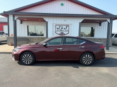 Used 2025  Nissan Altima SV FWD at J & J Autoplex near Garden City&comma; KS