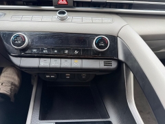 Used 2024  Hyundai Elantra SEL IVT at J & J Autoplex near Garden City&comma; KS