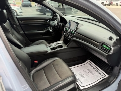 Used 2022  Honda Accord Hybrid Sport Sedan at J & J Autoplex near Garden City&comma; KS