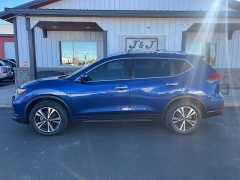 Used 2020  Nissan Rogue FWD SV at J & J Autoplex near Garden City&comma; KS