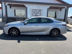 Used 2022  Toyota Camry SE Auto at J & J Autoplex near Garden City&comma; KS