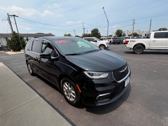Used 2024  Chrysler Pacifica Touring L FWD at J & J Autoplex near Garden City&comma; KS