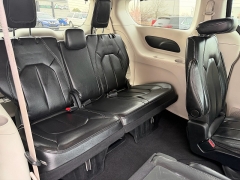 Used 2022  Chrysler Pacifica Touring L FWD at J & J Autoplex near Garden City&comma; KS